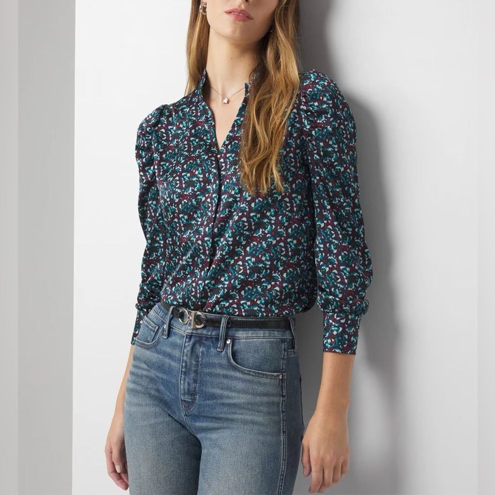 NEW WHBM Satin Y Neck Ruched Shoulder Long Sleeve Blouse Women’s Size Small 6